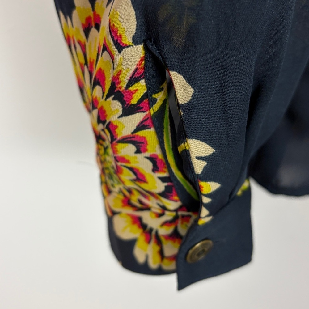 Cabi Chic Floral Semi-Sheer Long Sleeve Button Front Blouse Medium Navy Blue - Picture 8 of 14